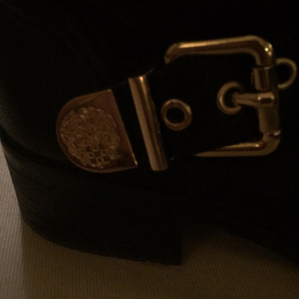 Boots - Picture 2 of 4